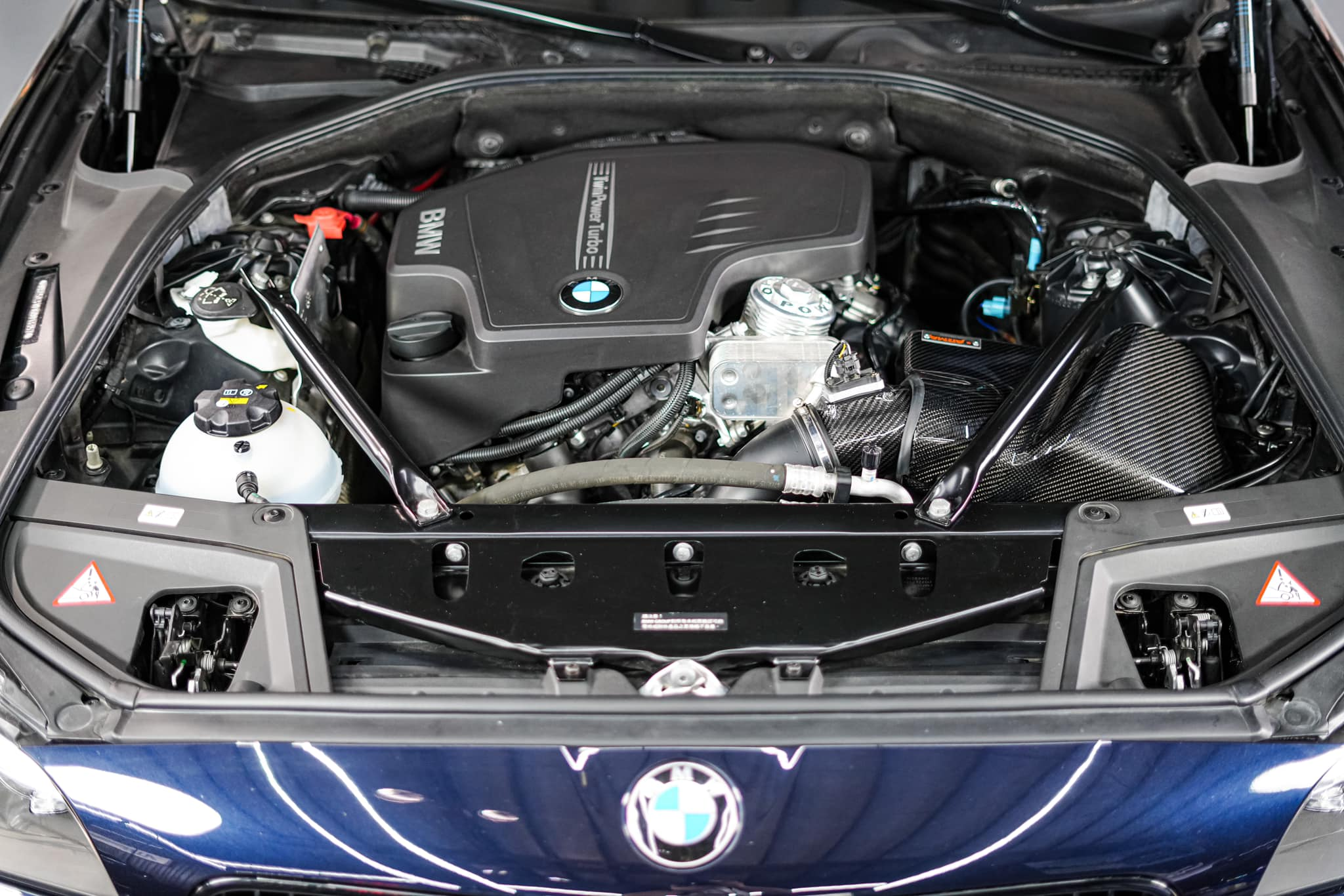 ARMASPEED BMW 5 Series | F10 | 528i Carbon Fiber Cold Air Intake
