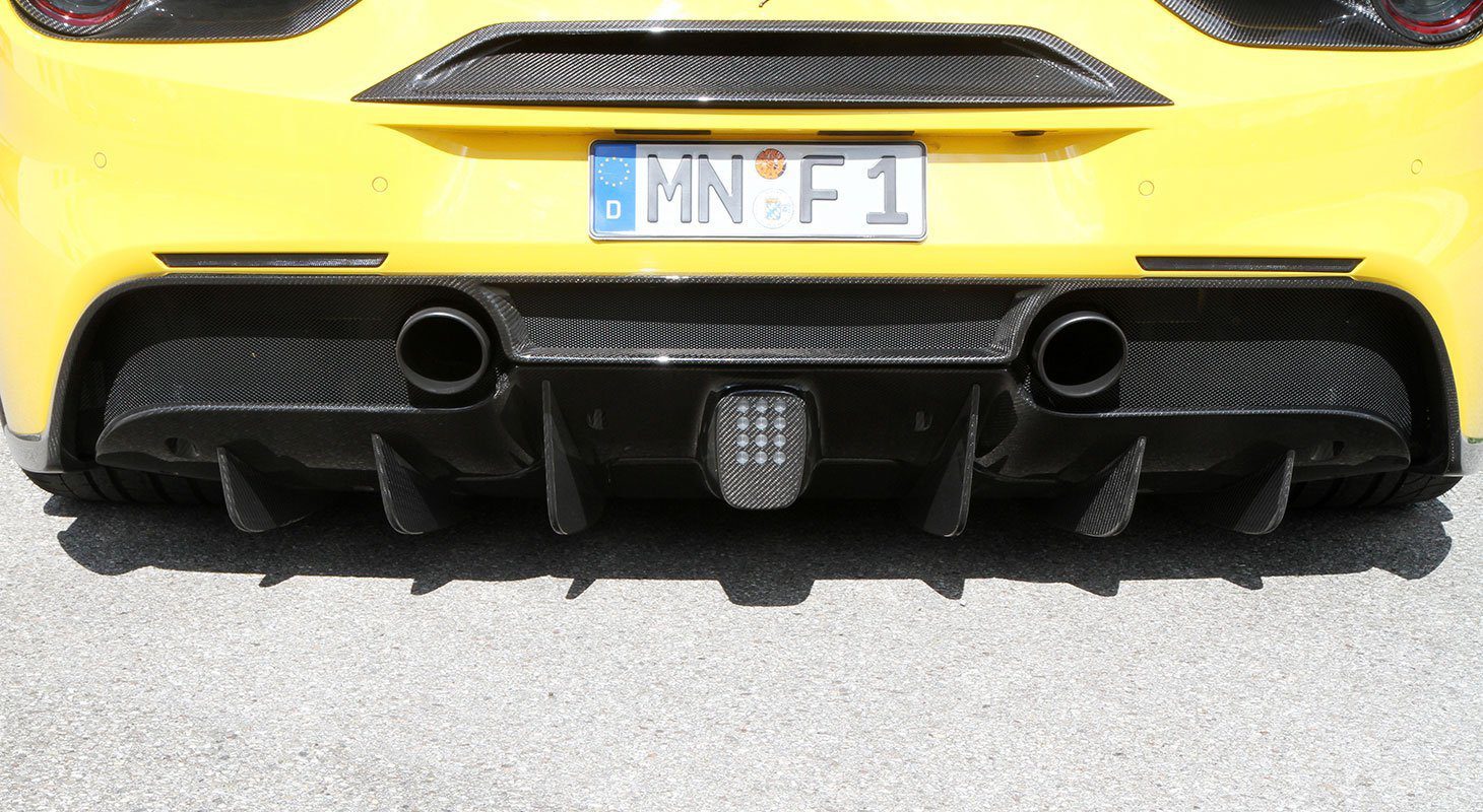 Ferrari 488 Spider/GTB | Novitec Carbon Rear Diffuser