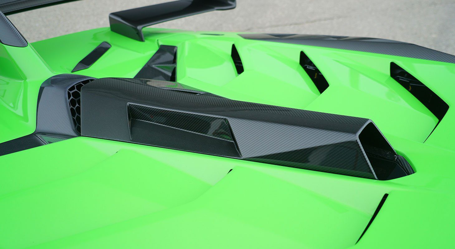 Lamborghini Aventador SVJ | Novitec Carbon Roof Air-Guide