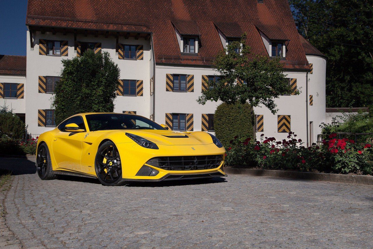 Ferrari F12 Berlinetta | Novitec Carbon Front Grille Cover