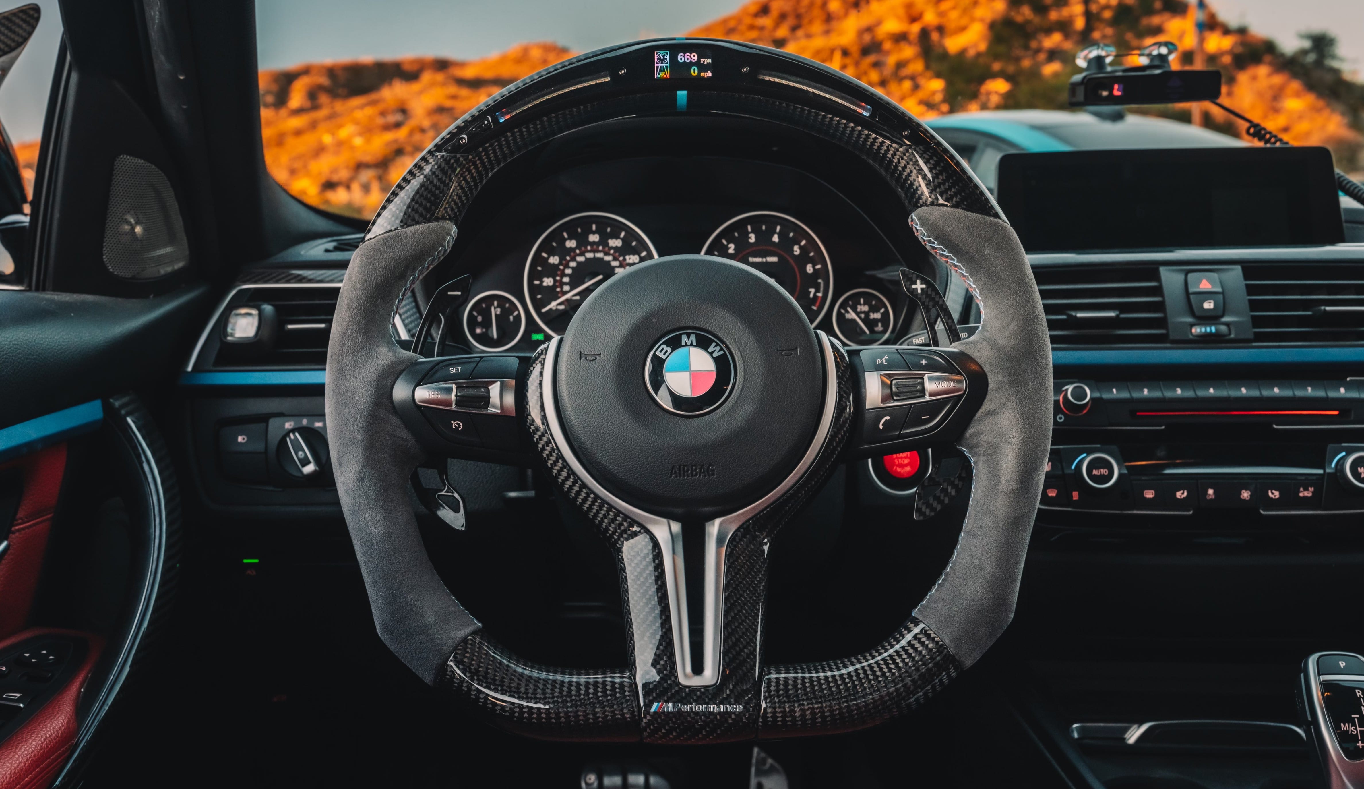 Euro_Active_Retrofits_BMW_AUDI_MERCEDES_VOLKSWAGEN_CUSTOM_STEERING_WHEELS_APPLE_CARPLAY_CARBON_FIBER-1