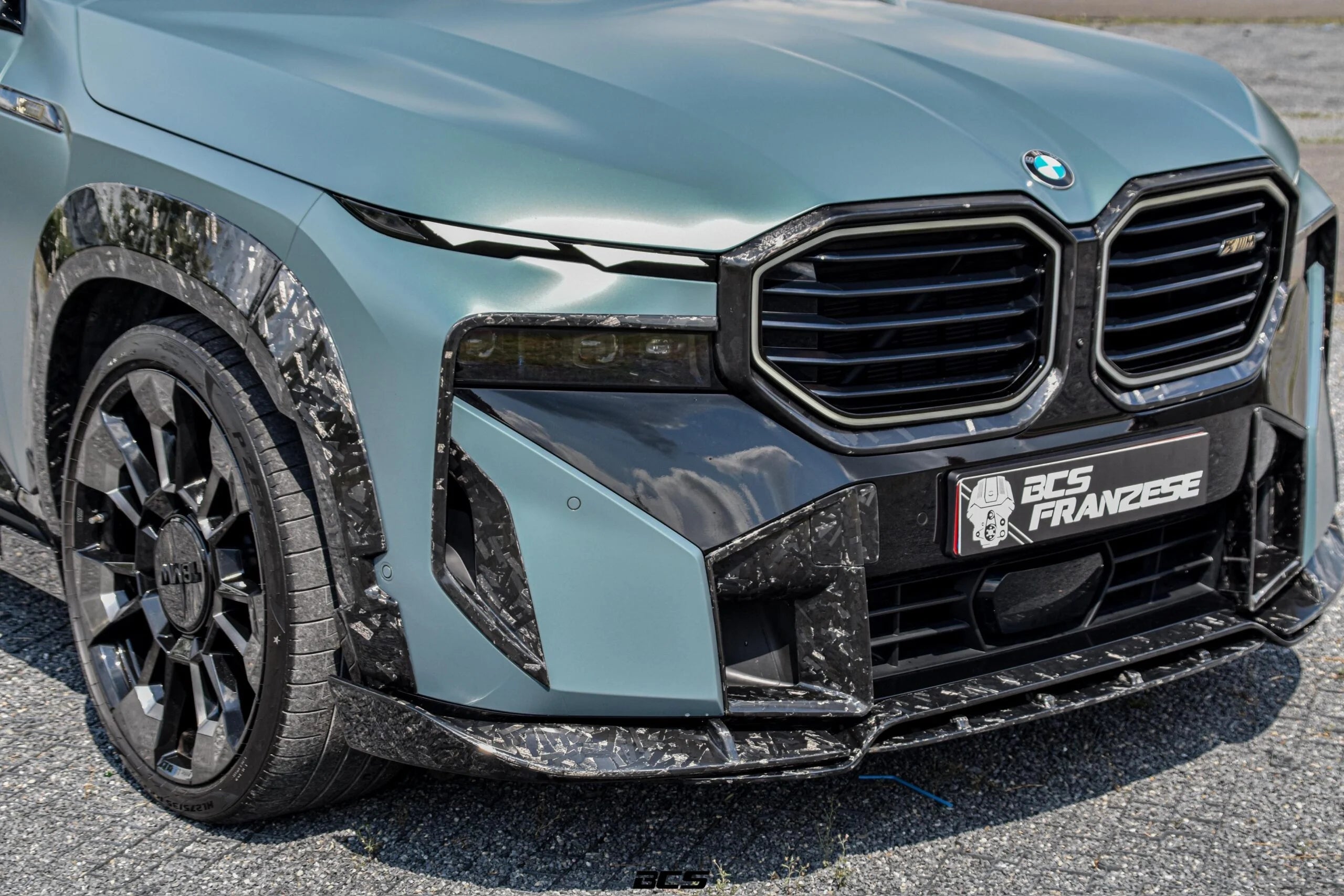 RNG Design BMW XM | G09 | Carbon Front Lip Splitter